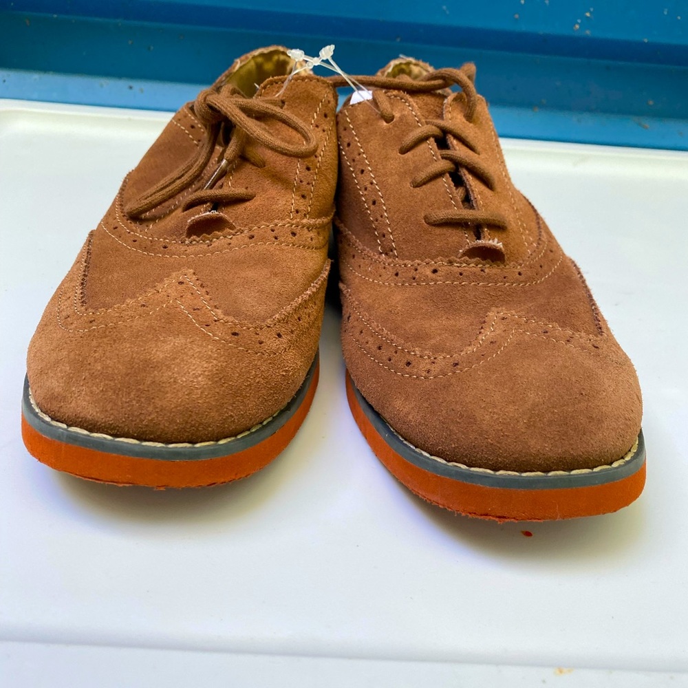 Florsheim kids nubuck no-lace wingtips